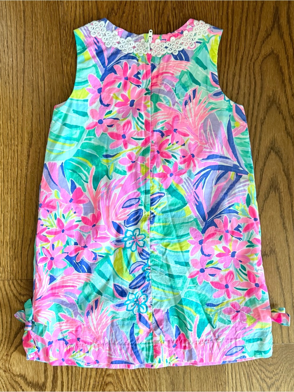 Girls Lilly Pulitzer shift dress - Picture 3 of 3
